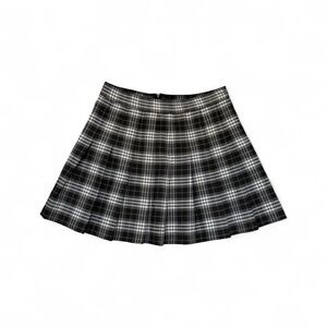 Plaid pleated short skirt dark academia